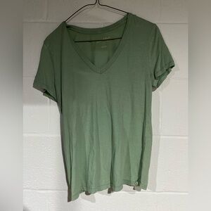 Universal thread small shirt
